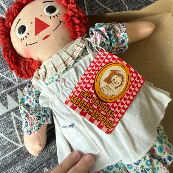 Vintage Raggedy Ann Doll in Original Box + Classic Raggedy Ann Storybook Collect - Picture 6 of 12